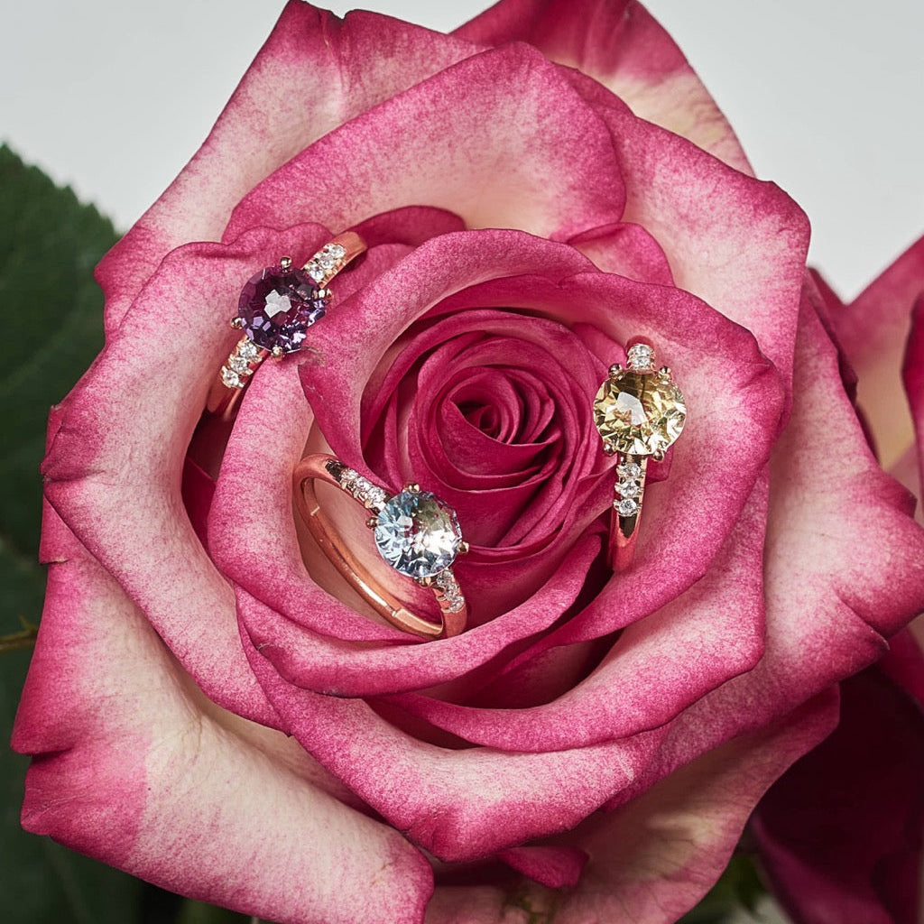 MIMI MILANO Anello Cherry in oro rosa 18 carati con pietra colorata e diamanti