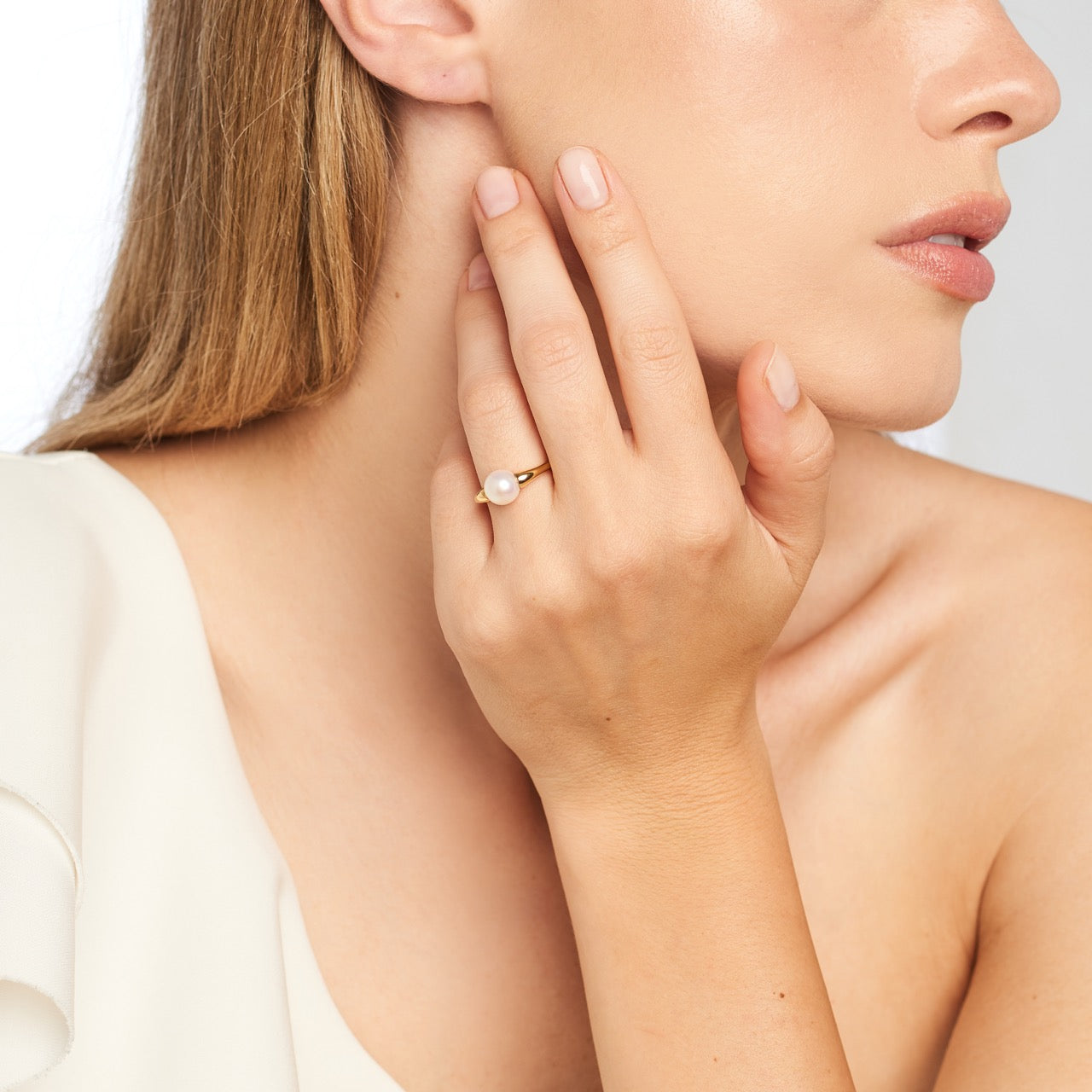 MIMI Anello Solitario Classic con Perla Freshwater Bianca Bianco