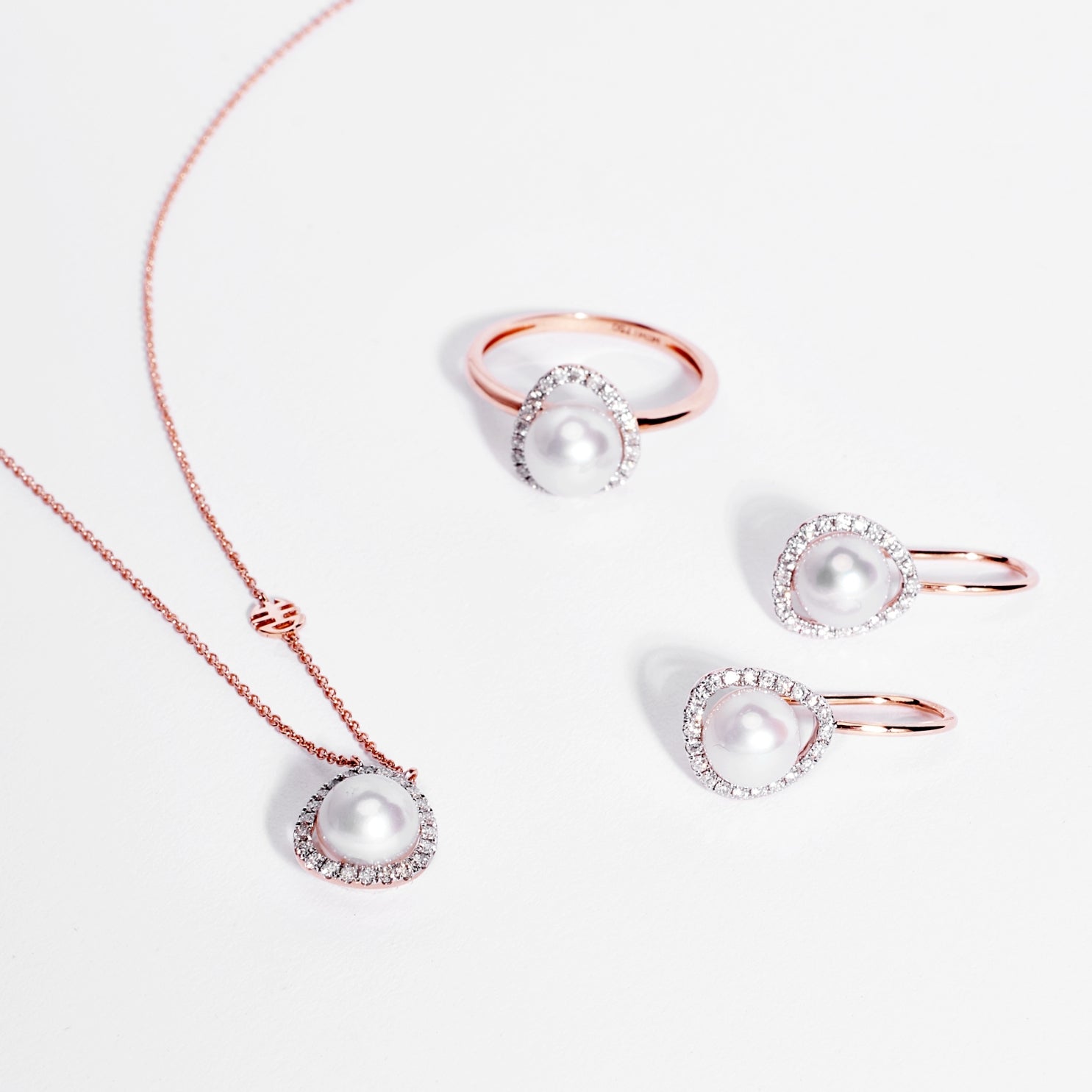 MIMI Pendente Vivienne in oro rosa e bianco 18k con perla Akoya e diamanti