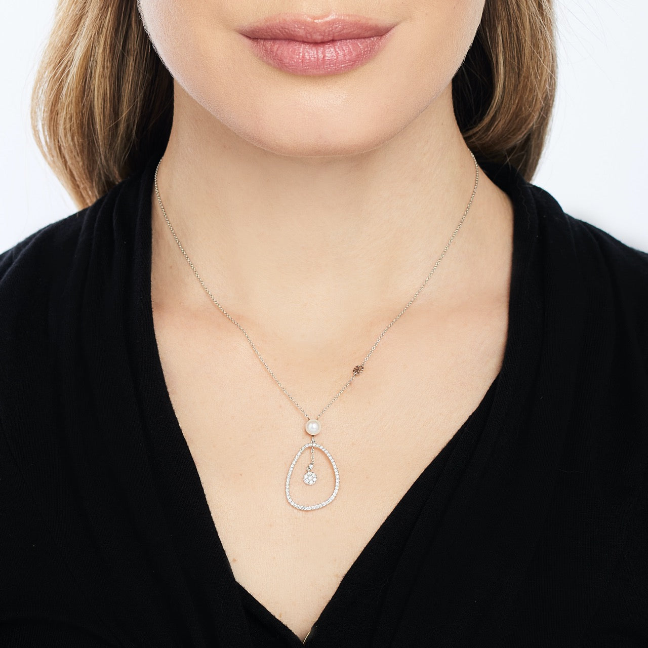 MIMI Pendente Vivienne in oro rosa e bianco con perla Akoya e diamanti