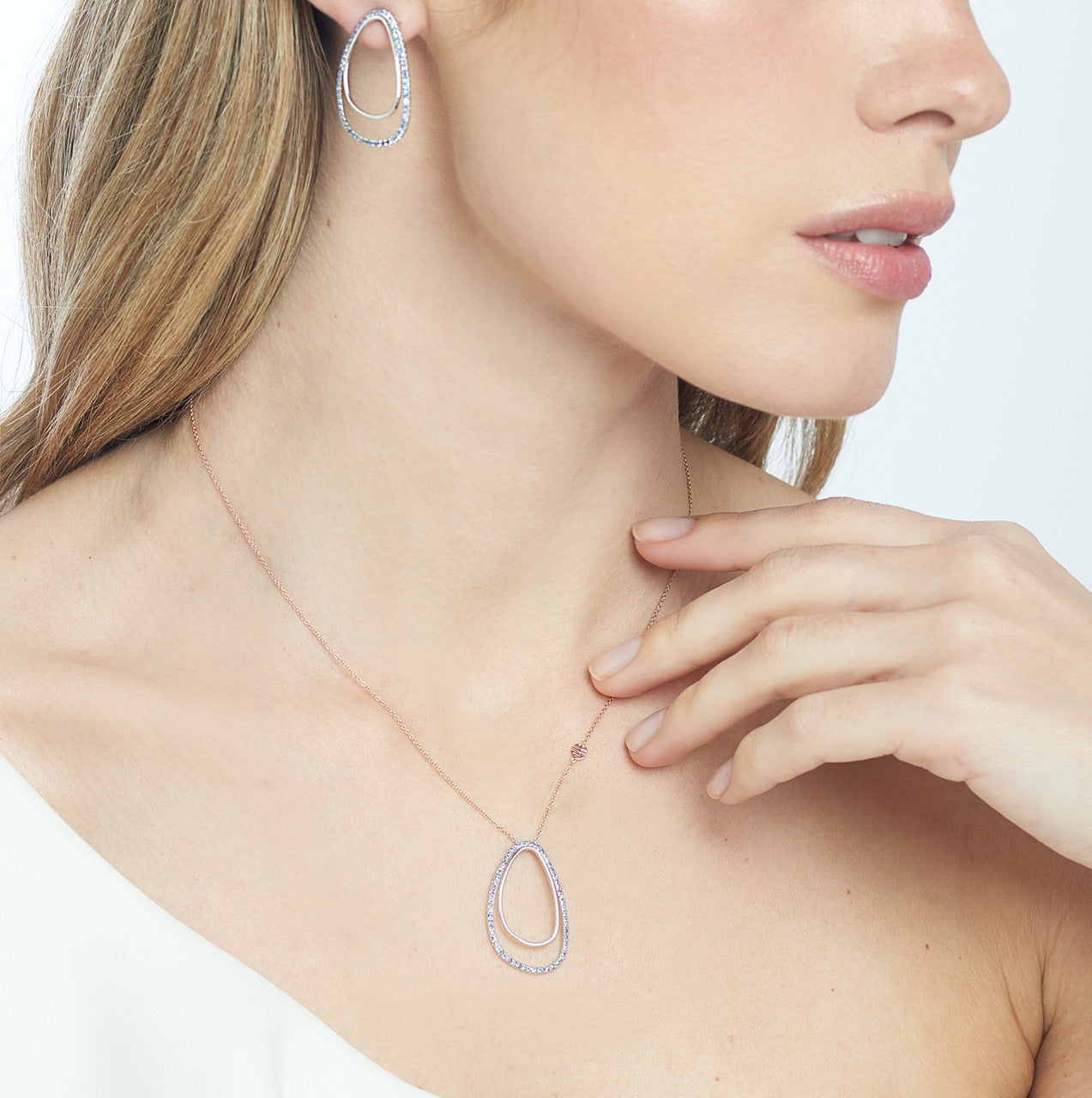 MIMI Pendente Vivienne in oro bianco e rosa con zaffiri blu