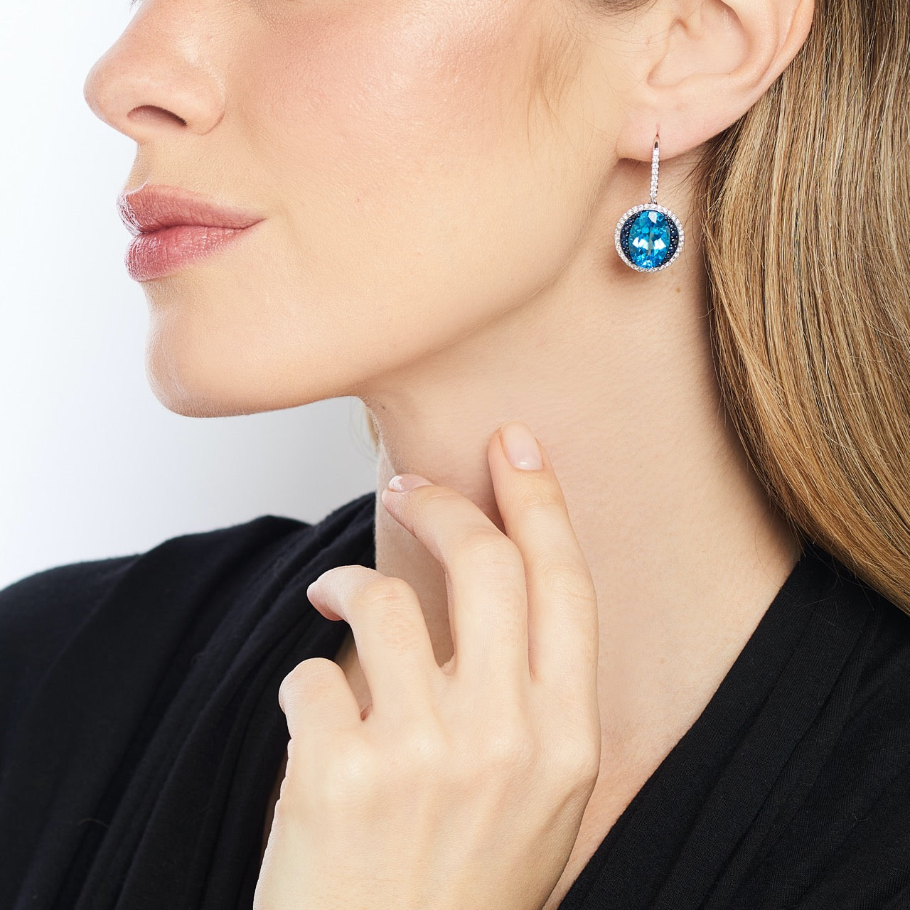 MIMI Orecchini Shanti con topazio Swiss blu, zaffiri e diamanti