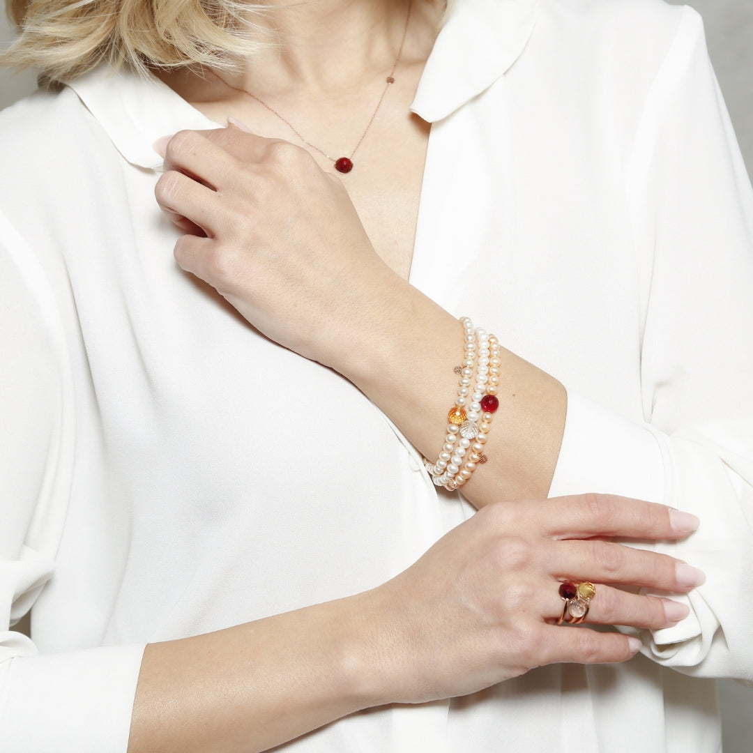 MIMI Bracciale Elastica con perle e granato rosso