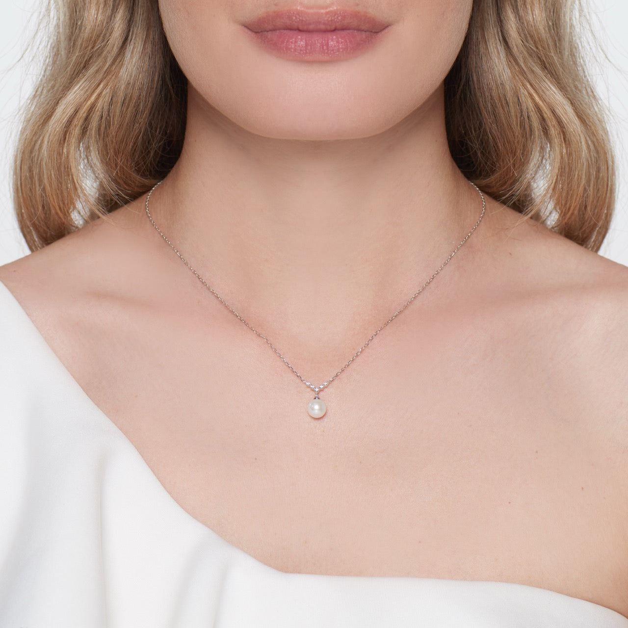 MIMI Pendente in Oro Bianco, Diamanti e Perla Akoya