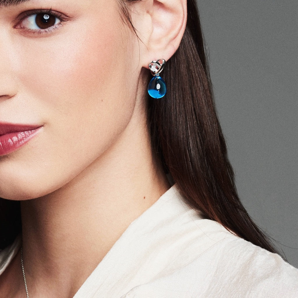 Orecchini Love Knot con topazio London blue