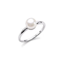 Solitaire ring with white Akoya pearl