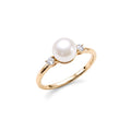 Solitaire ring with white pearl