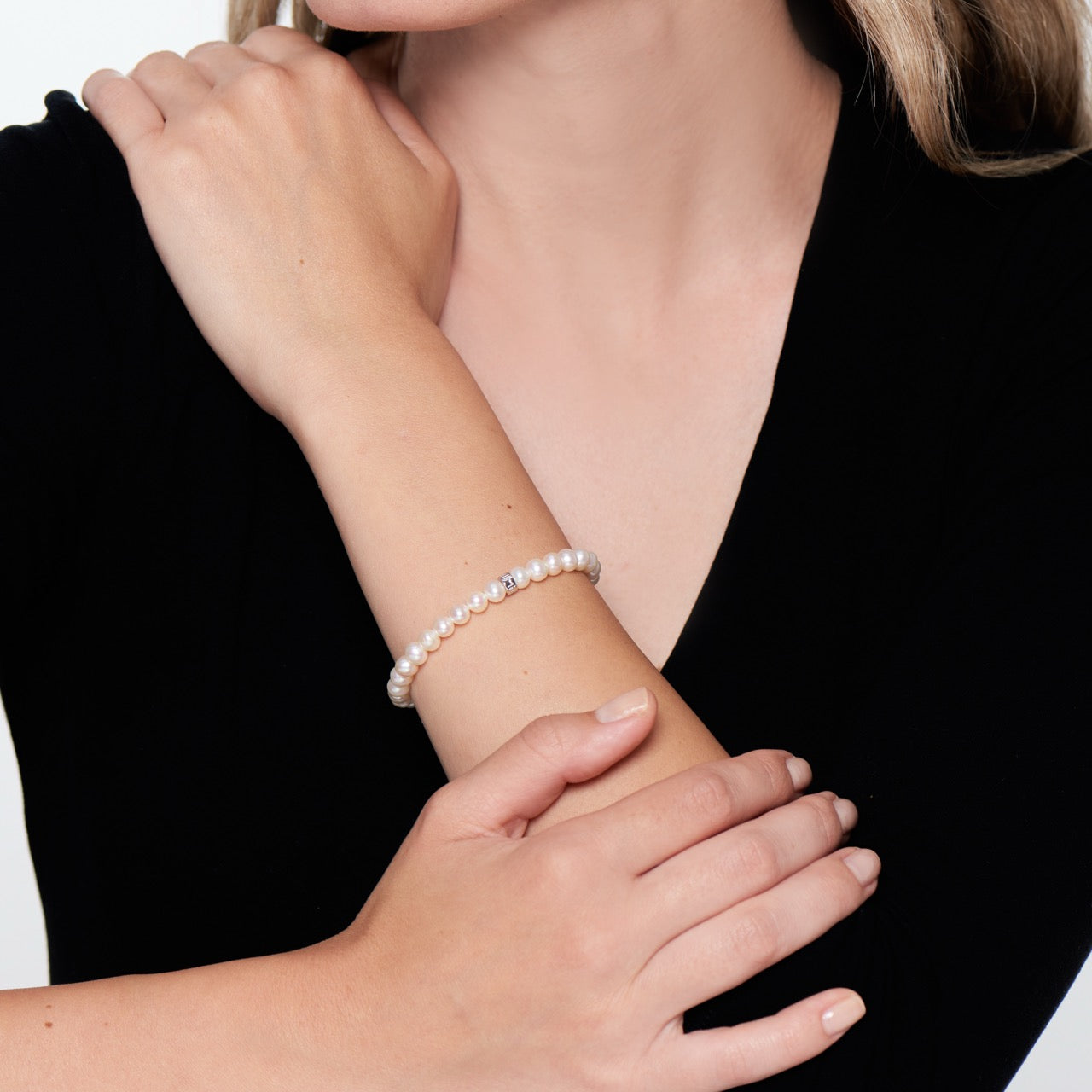 MIMI Bracciale Elastica con perle freshwater 5,5-6mm e rondella in argento 925