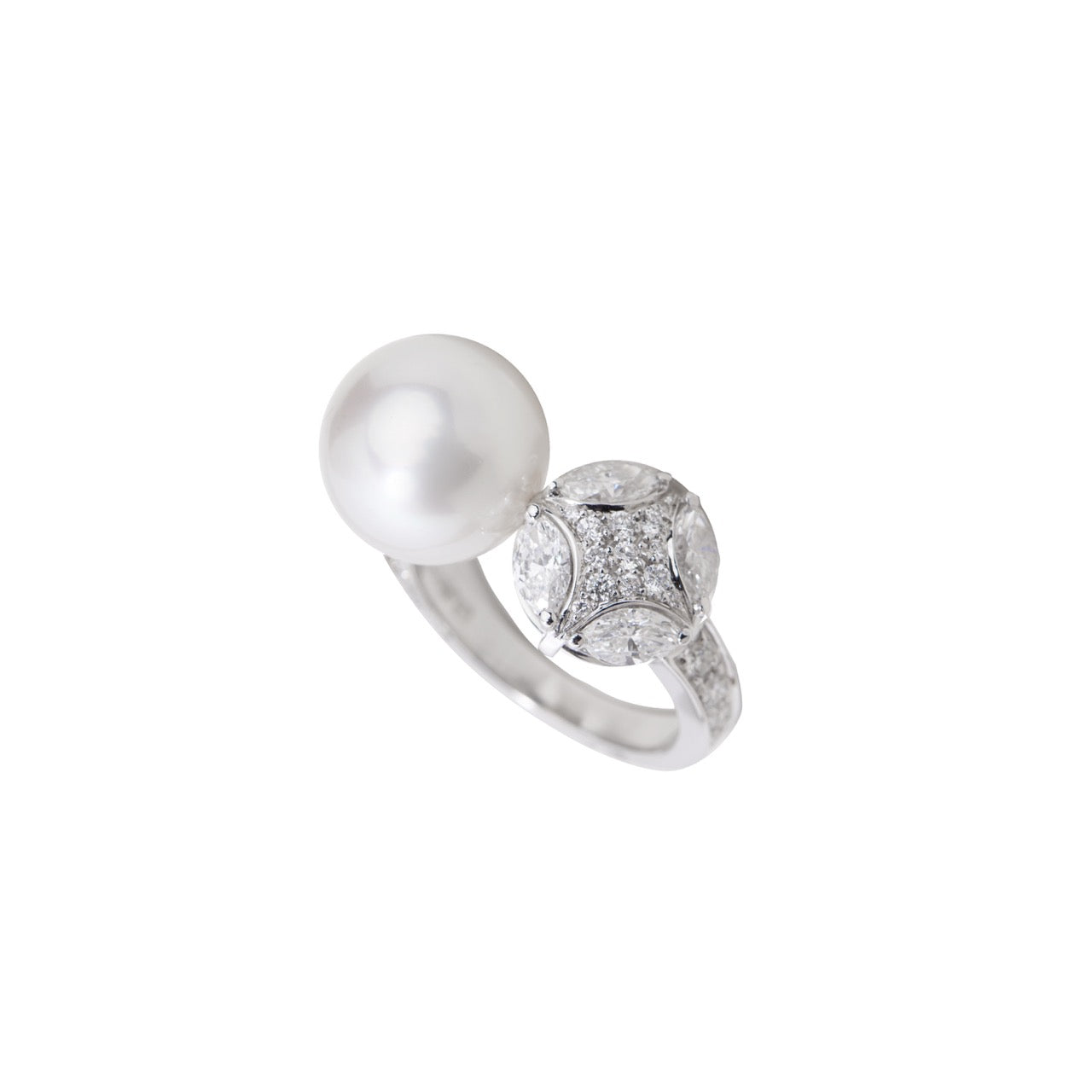 Anello Milano in Oro Bianco 18K con Perla South Sea e Diamanti