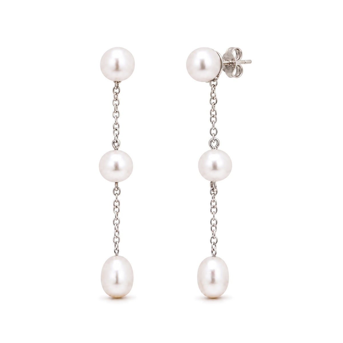 Orecchini corti in argento 925 con perle Freshwater bianche — MIMÍ Milano