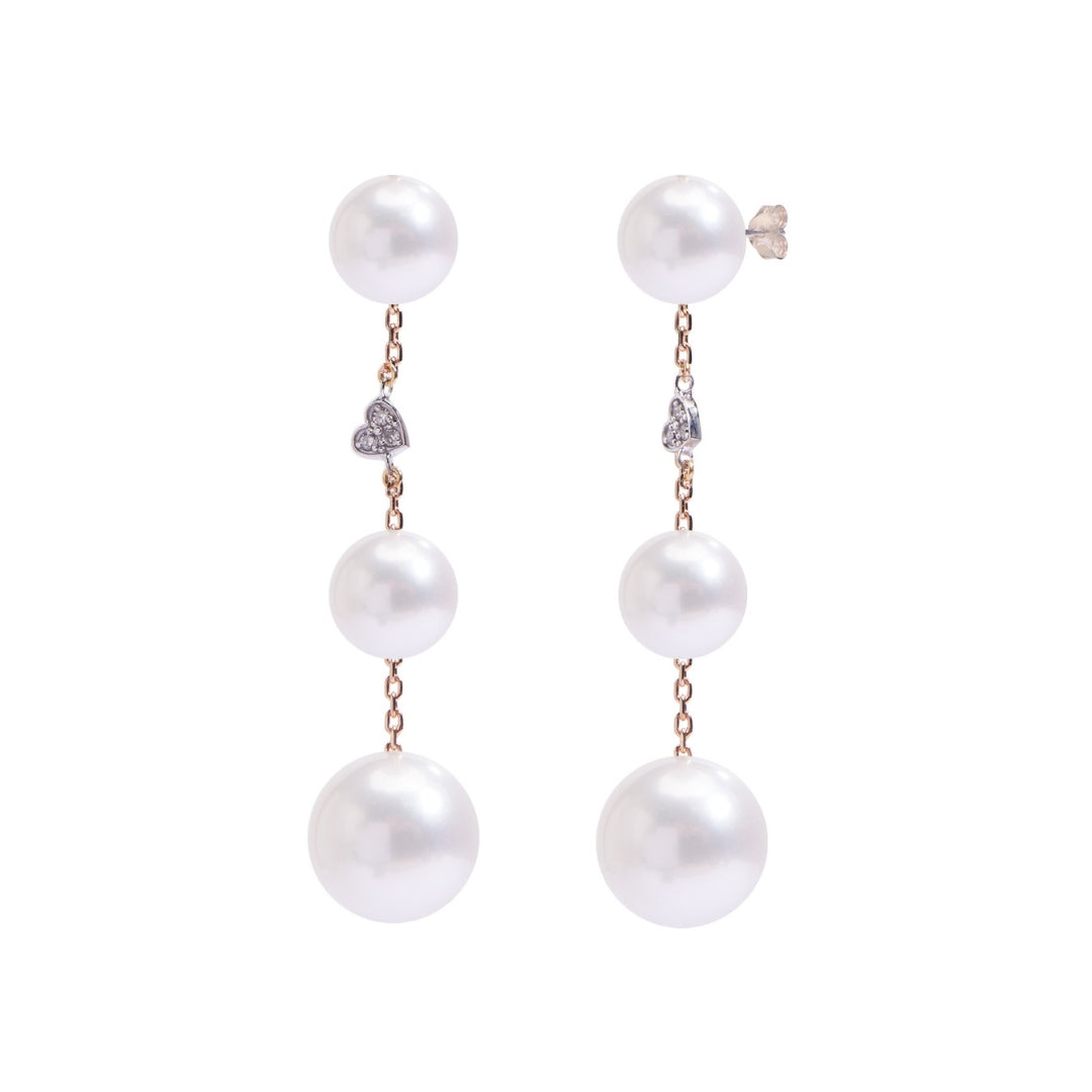 MIMI Orecchini pendenti con 3 perle bianche e cuori di diamanti