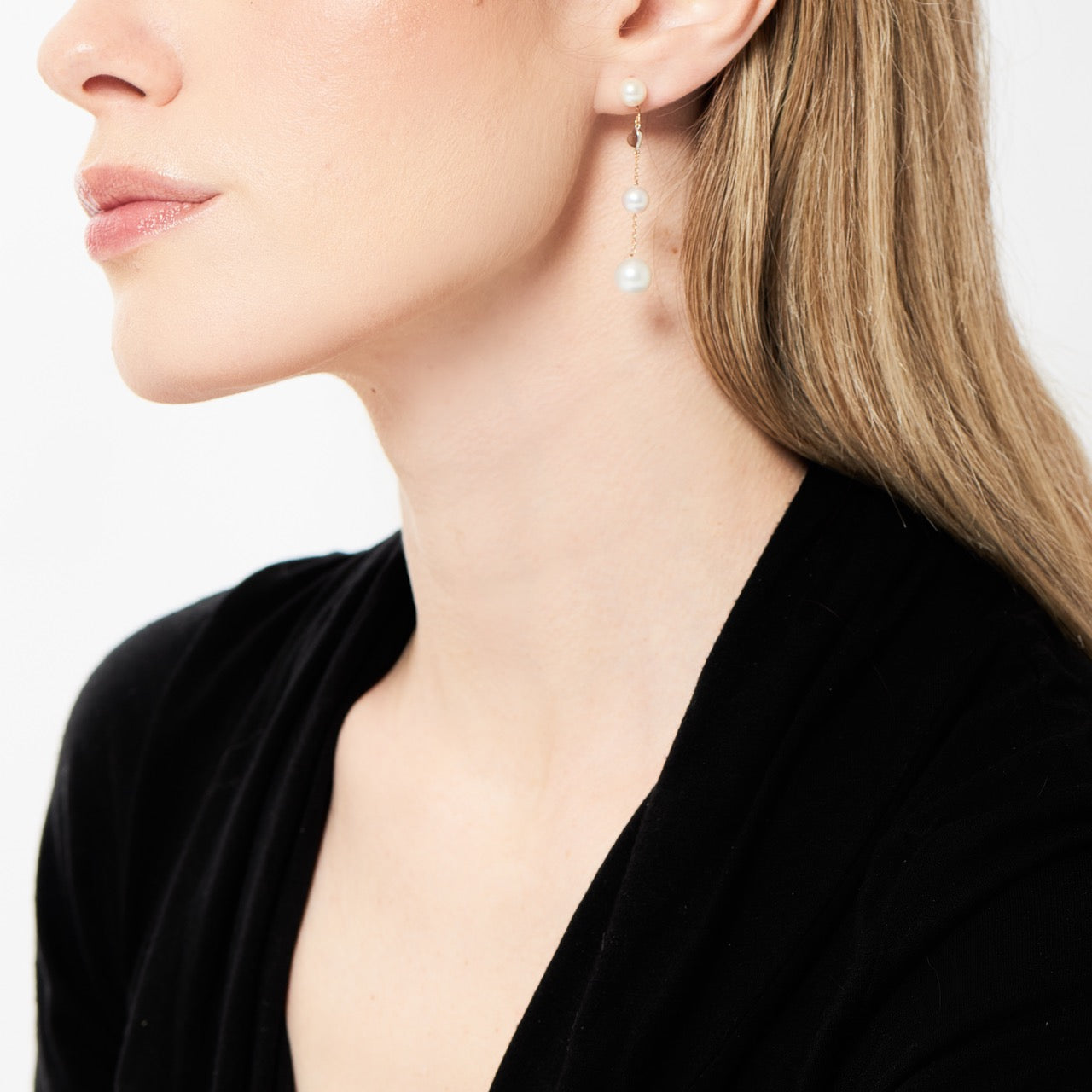 MIMI Orecchini pendenti con 3 perle bianche e cuori di diamanti