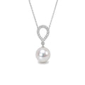 White Akoya pearl pendant